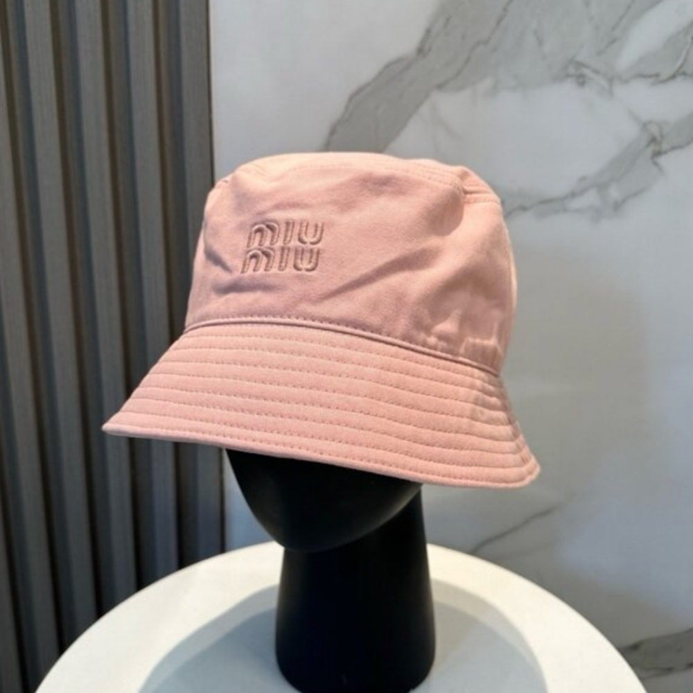 ✨NWT🌸Miu Miu🌸 Authentic Pink Bucket Hat 100% Cotton 🔥CCO SALE🔥